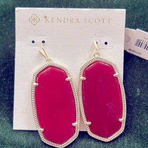 NWT Kendra Scott Danielle Gold Burgundy Maroon Ruby Red earrings NEW with tags